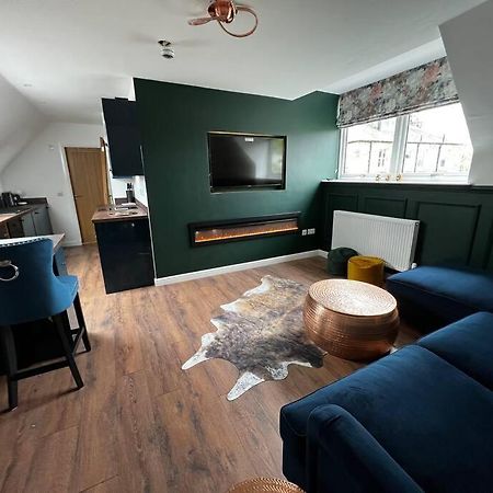 Roslin Templar Loft Apartment Bagian luar foto